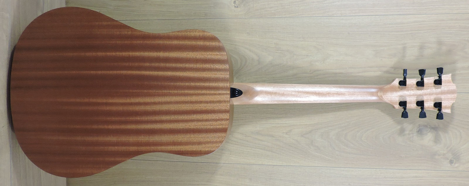 Lag TRAMONTANE 70 TL70D Left Handed Acoustic Guitar