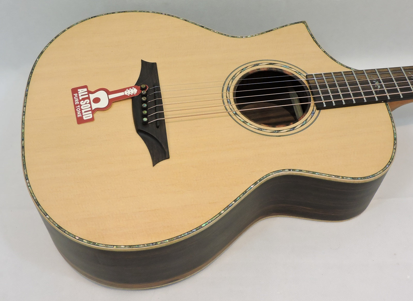 Bromo BAR5CEL 'Left Handed' Rocky Mountain Series Electro-Acoustic. All Solid