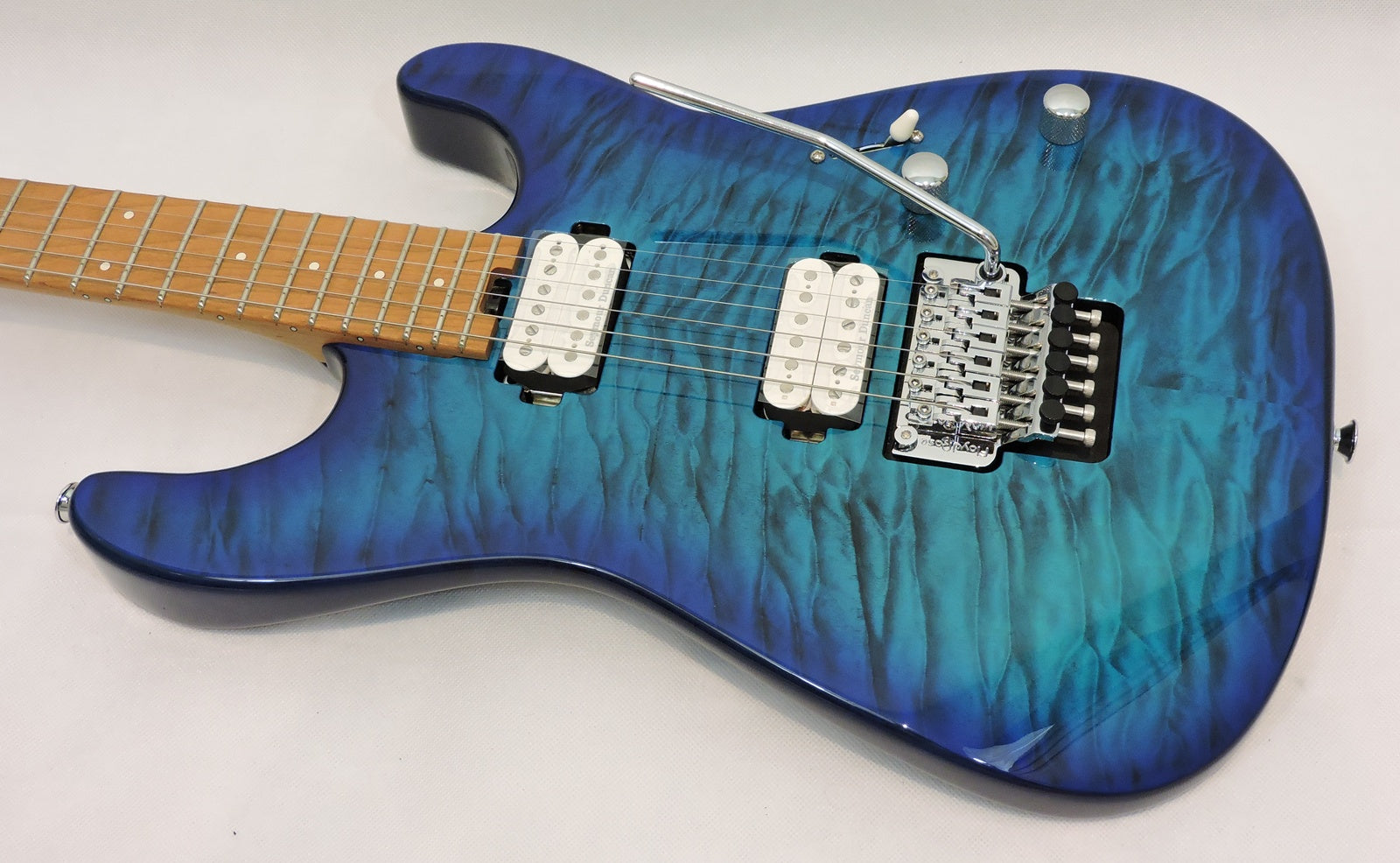 Charvel Pro-Mod Plus San Dimas® Style 1 HH FR CM, Carmalized Maple Fingerboard, Chlorine Burst