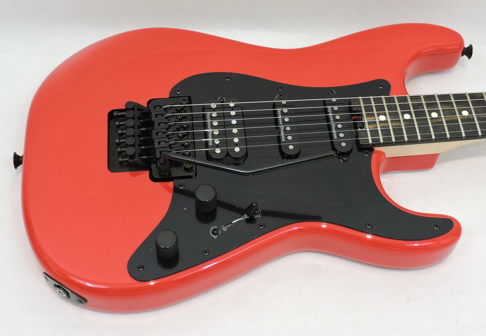 Charvel  Pro-Mod So-Cal Style 1 HSS FR E Ferrari Racing Red