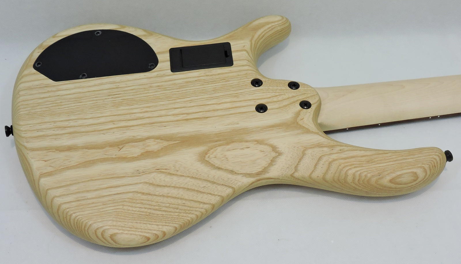 Cort Action DLX V 5-String Bass, Natural