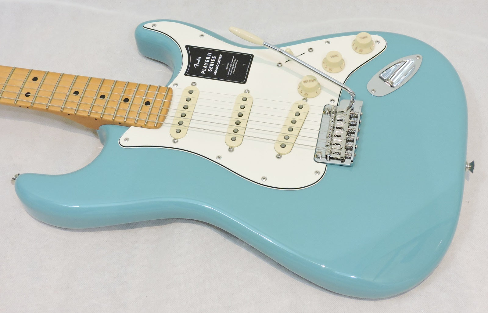 Fender Player II Stratocaster, Maple Fingerboard, Aquatone Blue