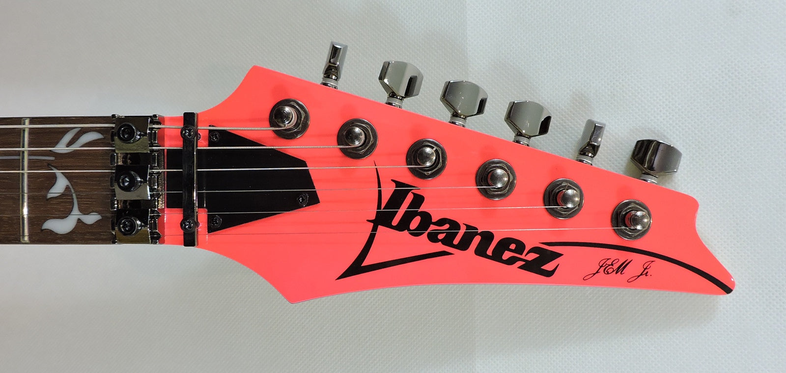 Ibanez JEMJRSP-PK Steve Vai Jem Junior Limited Edition, Pink