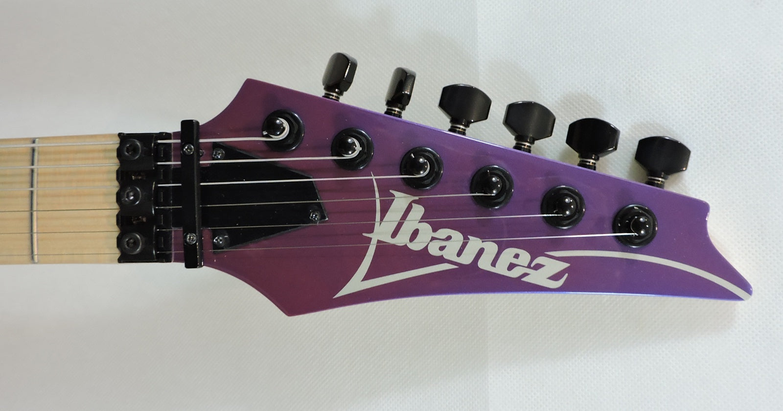 Ibanez RG550 Genesis Collection, Purple Neon