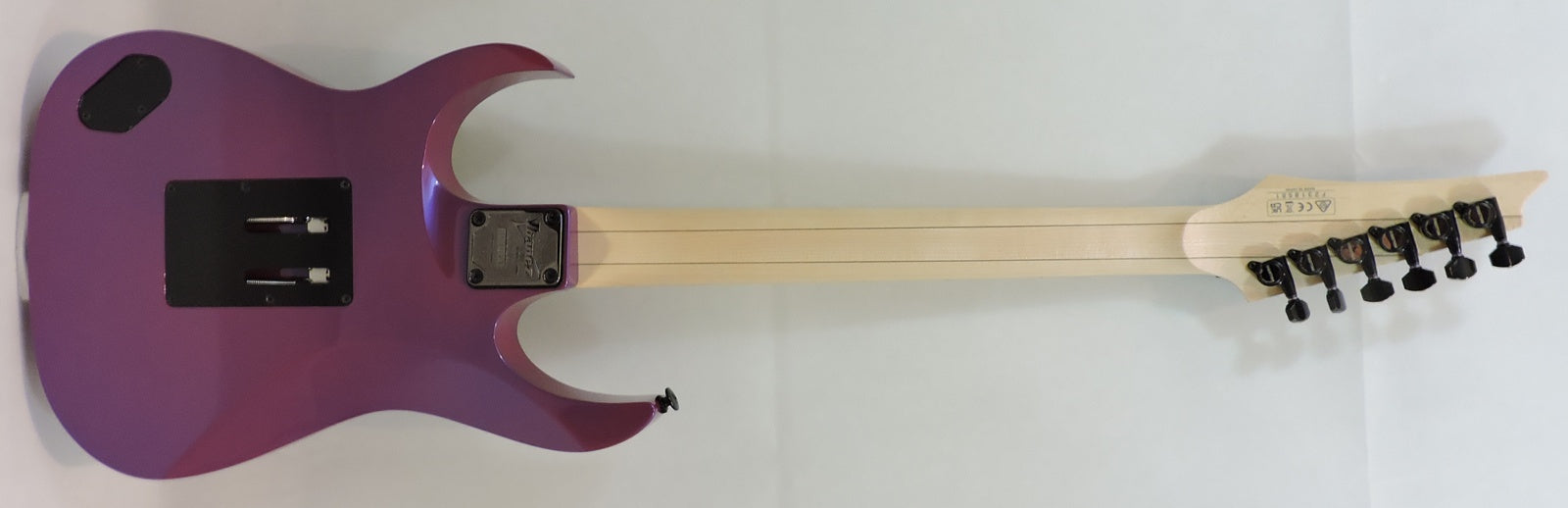 Ibanez RG550 Genesis Collection, Purple Neon