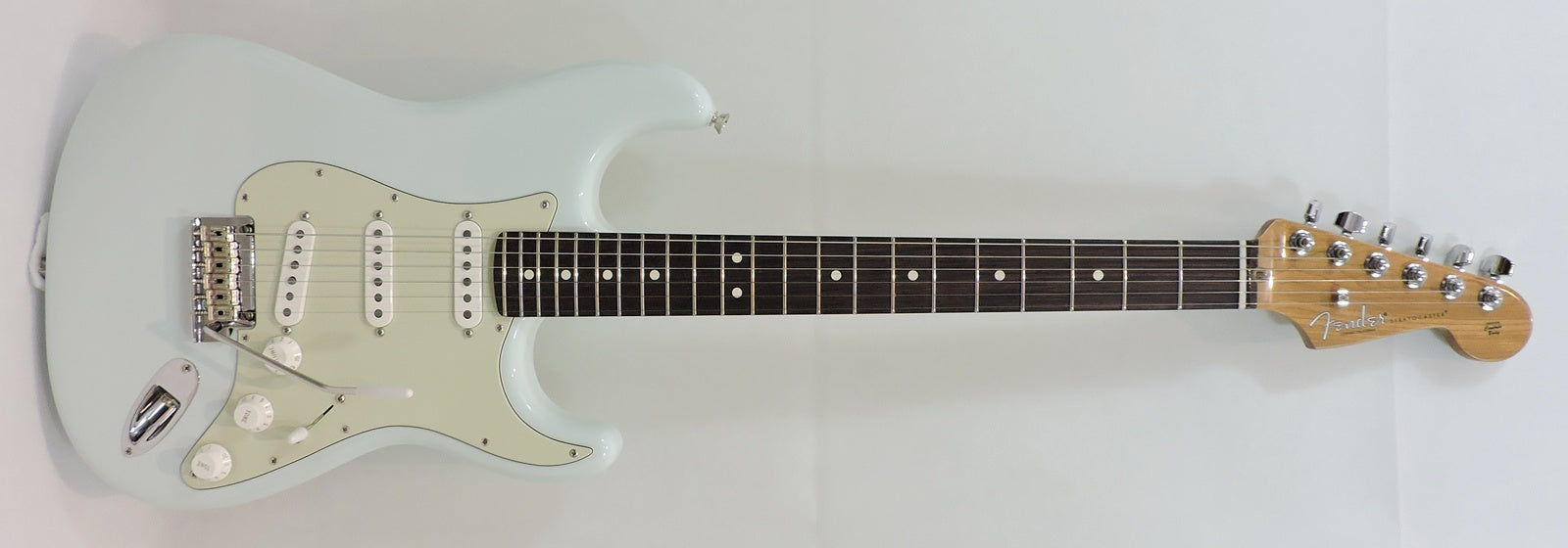 Fender American Pro II Stratocaster Roasted Maple Neck, Rosewood Fingerboard, Custom Shop '69 Pickups
