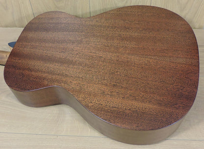 Martin 000-10E Sapele
