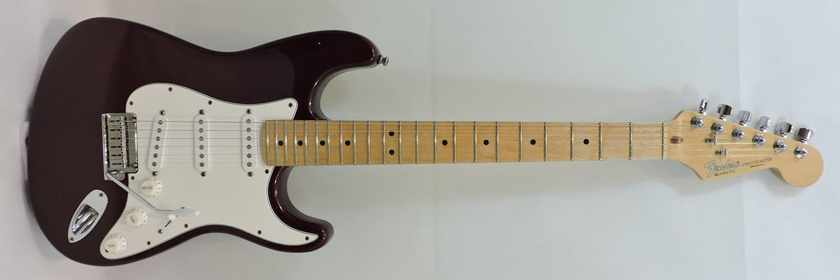 Fender USA Standard Stratocaster - Used