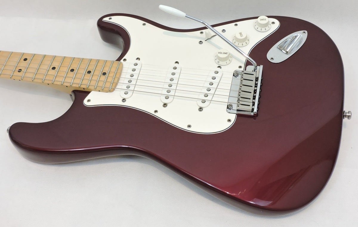Fender USA Standard Stratocaster - Used