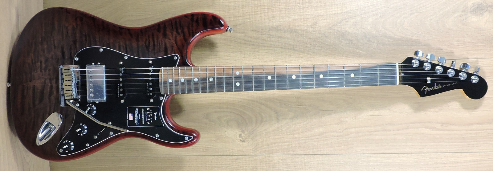 Fender Limited Edition American Ultra Stratocaster® HSS. Umbra, Streaked Ebony Fingerboard