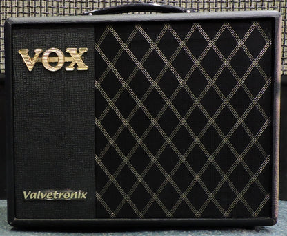 Vox VT20 Valvetronix with VFS5 Footswitch - Used