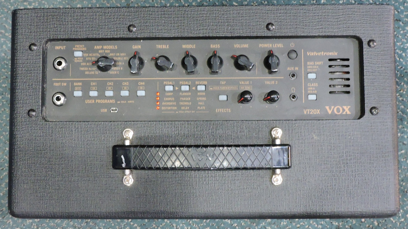 Vox VT20 Valvetronix with VFS5 Footswitch - Used – Langley Guitar