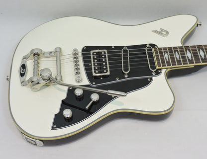 Duesenberg Paloma. White
