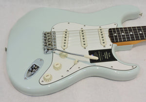 Fender American Vintage II 1965 Stratocaster®, Round-Lam Rosewood Fingerboard, Sonic Blue