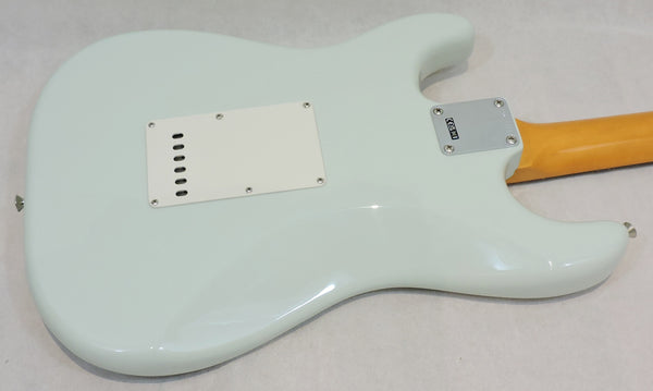 Fender American Vintage II 1965 Stratocaster®, Round-Lam Rosewood Fingerboard, Sonic Blue