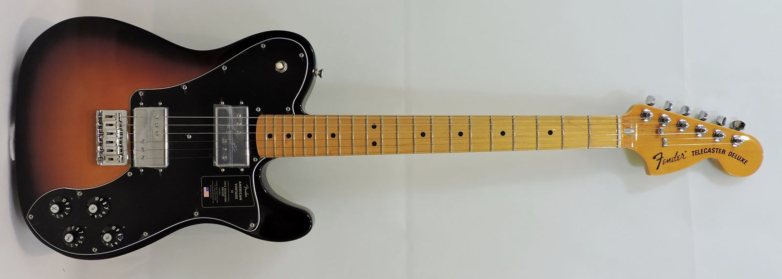 Fender American Vintage II 1975 Telecaster Deluxe. Sunburst MN