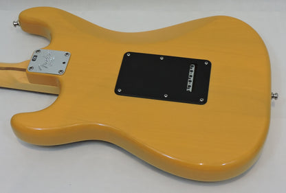 Fender American Series Stratocaster. Butterscotch Blonde