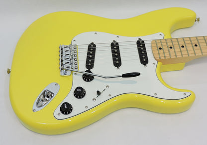 Fender MIJ Limited International Colour Stratocaster®. Monaco Yellow