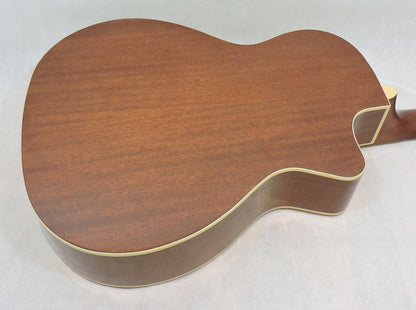 Fender Newporter Player Left Handed. Natural