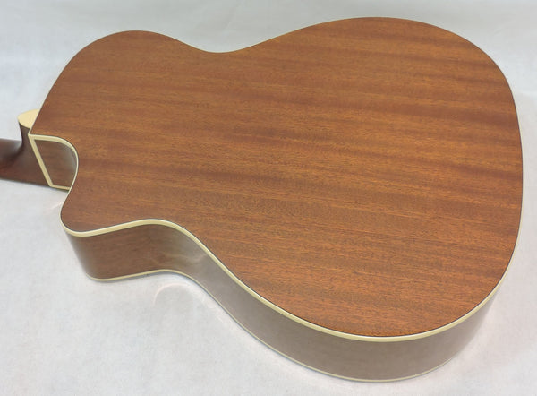 Fender Newporter Player, Natural