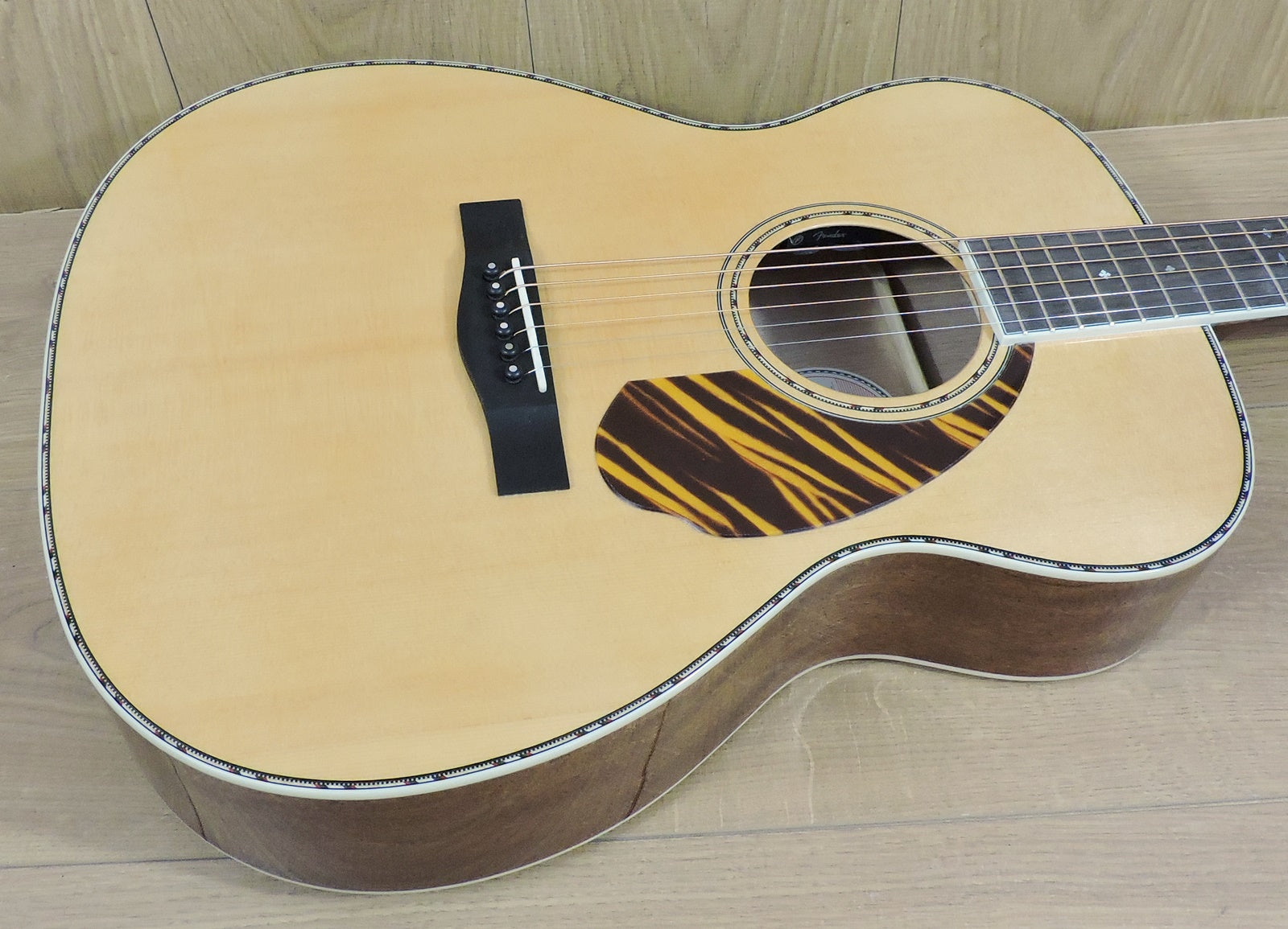 Fender Limited Edition PO-220E Dreadnought, Aged Natural, Ovangkol