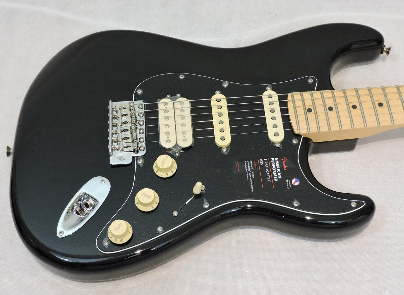 Fender American Performer Stratocaster HSS Black