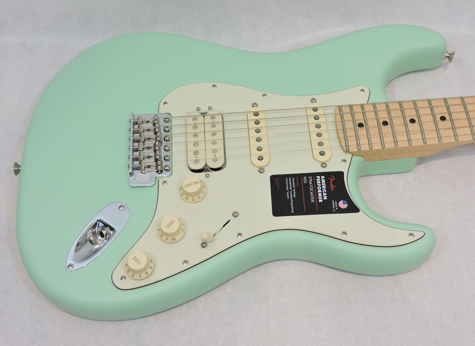 Fender American Performer Stratocaster HSS. Satin Surf Green