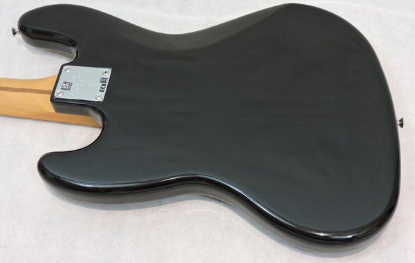Fender Player II Jazz Bass®, Maple Fingerboard, Black