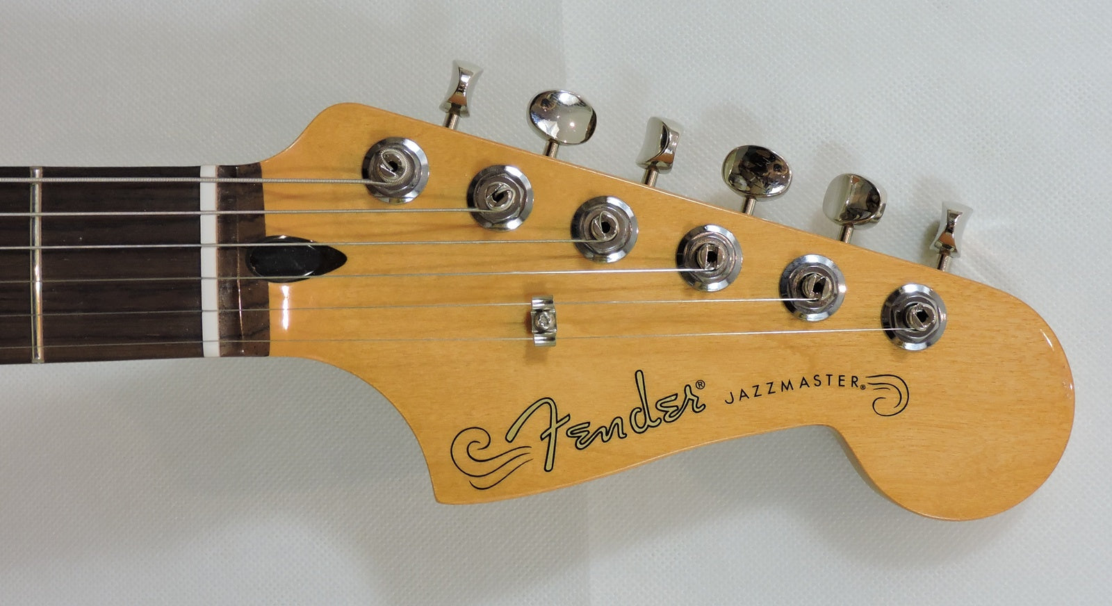 Fender Player II Jazzmaster®, Rosewood Fingerboard, 3-Tone Sunburst