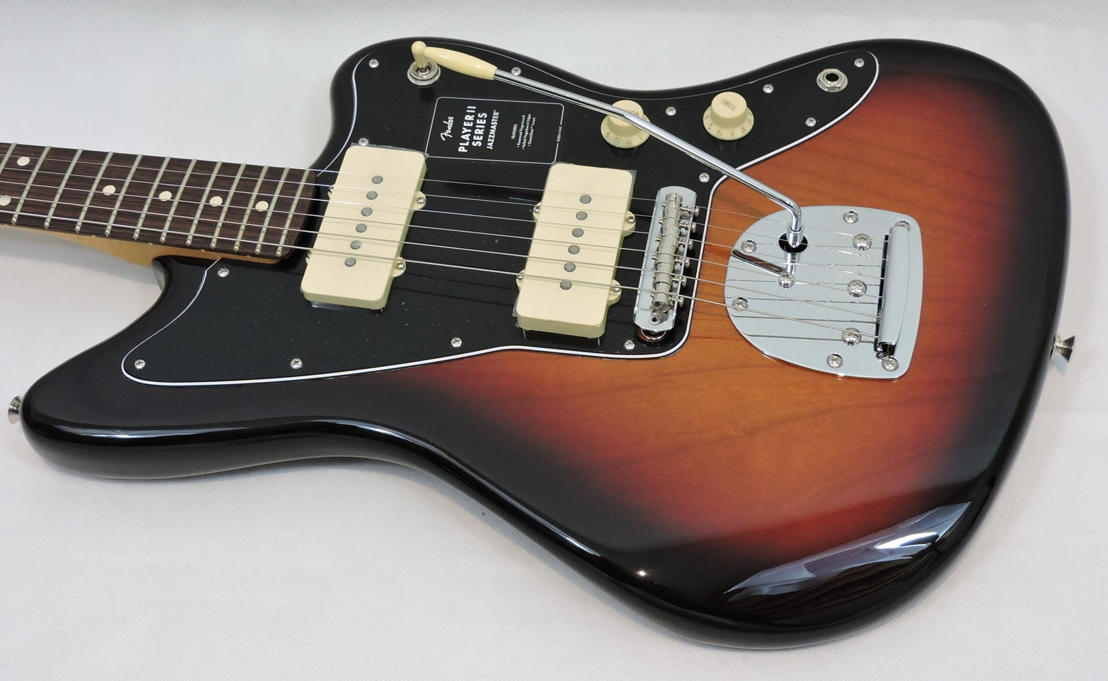 Fender Player II Jazzmaster®, Rosewood Fingerboard, 3-Tone Sunburst