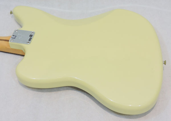 Fender Player II Jaguar®, Rosewood Fingerboard, Hialeah Yellow