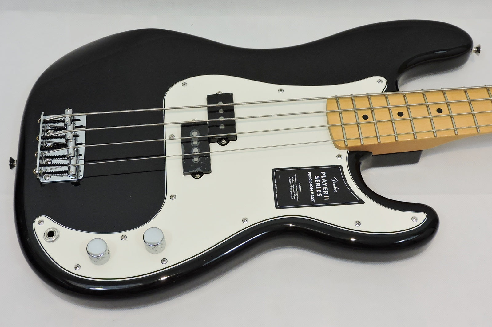 Fender Player II Precision Bass, Maple Fingerboard, Black