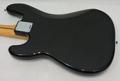 Fender Player II Precision Bass, Maple Fingerboard, Black