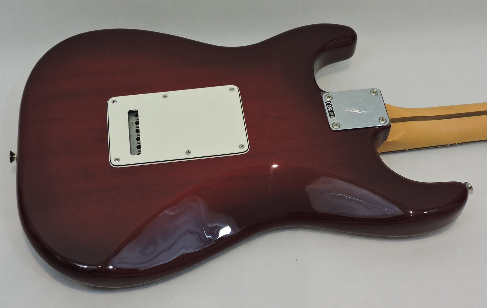 Fender Player II Stratocaster HSS, Rosewood Fingerboard, Transparent Cherry Burst