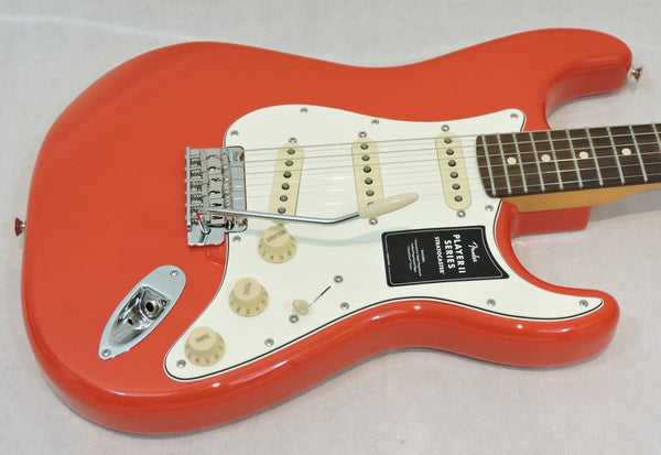 Fender Player II Stratocaster®, Rosewood Fingerboard, Coral Red