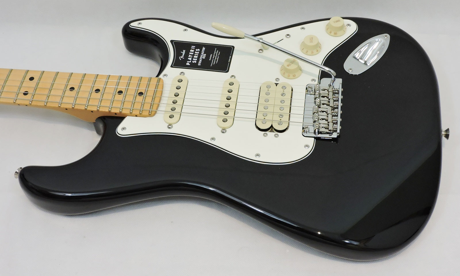 Fender Player II Stratocaster HSS, Maple Fingerboard, Black