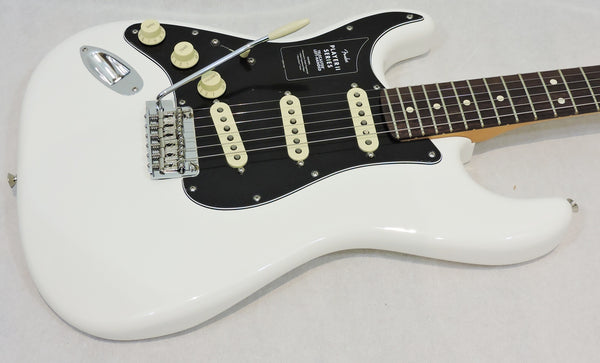 Fender Player II Stratocaster® Left-Hand, Rosewood Fingerboard, Polar White