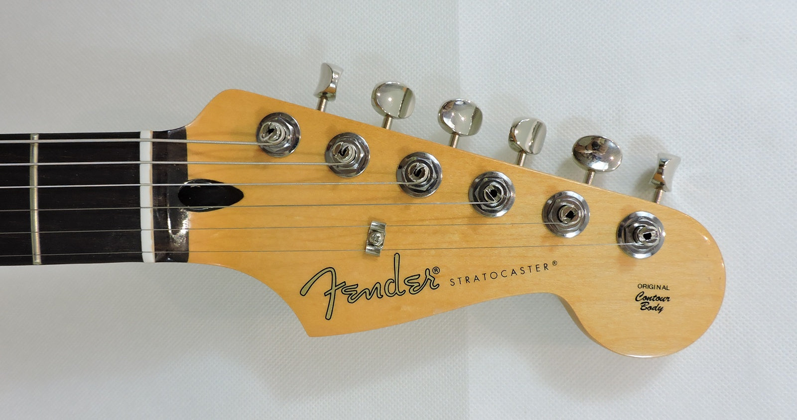 Fender Player II Stratocaster, Rosewood Fingerboard, 3-Color Sunburst