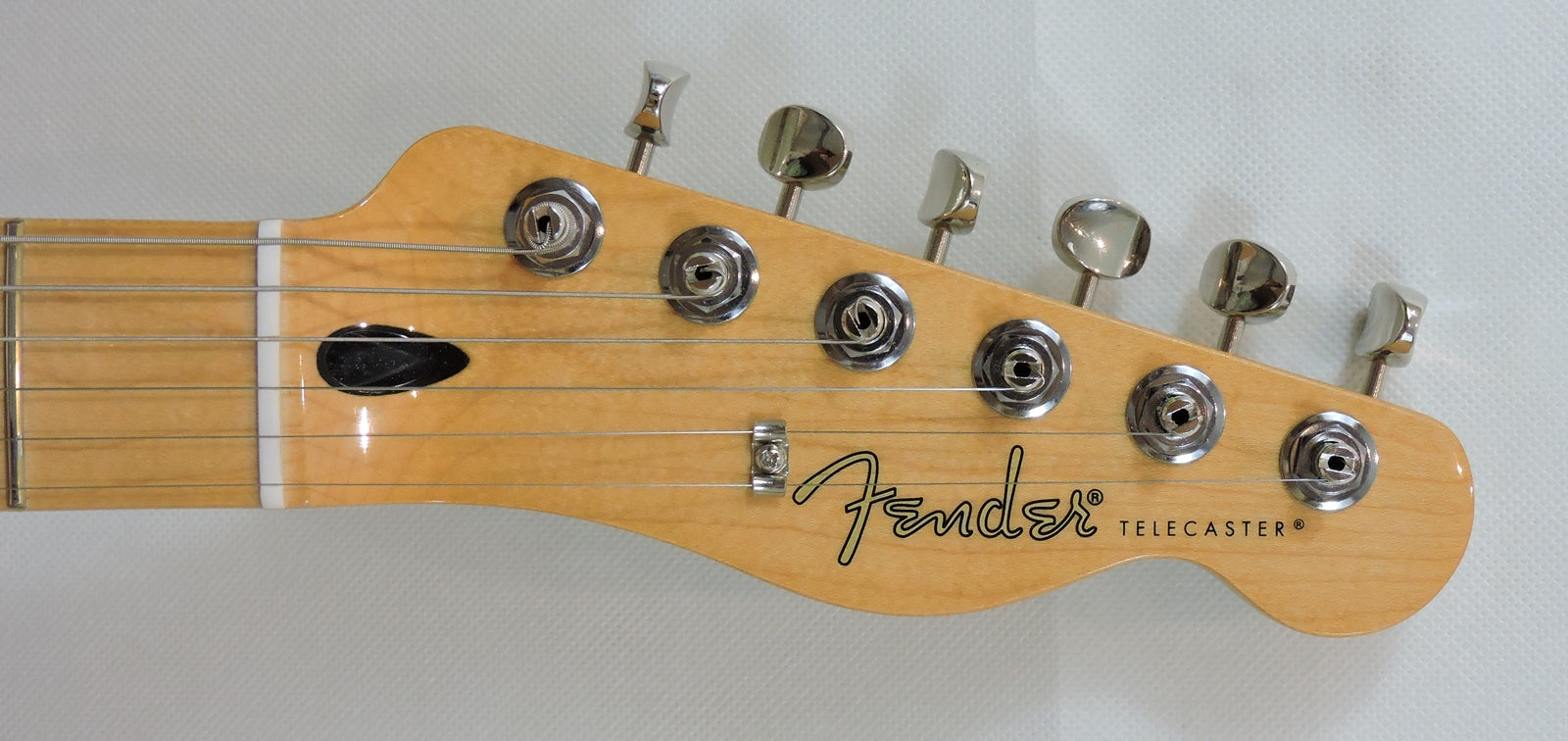 Fender Player II Telecaster, Maple Fingerboard, 3-Color Sunburst