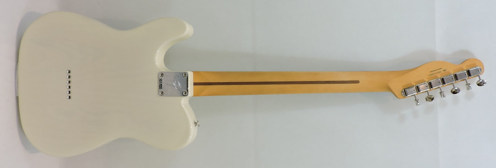 Fender Player II Telecaster®, Chambered Ash Body, Rosewood Fingerboard, White Blonde