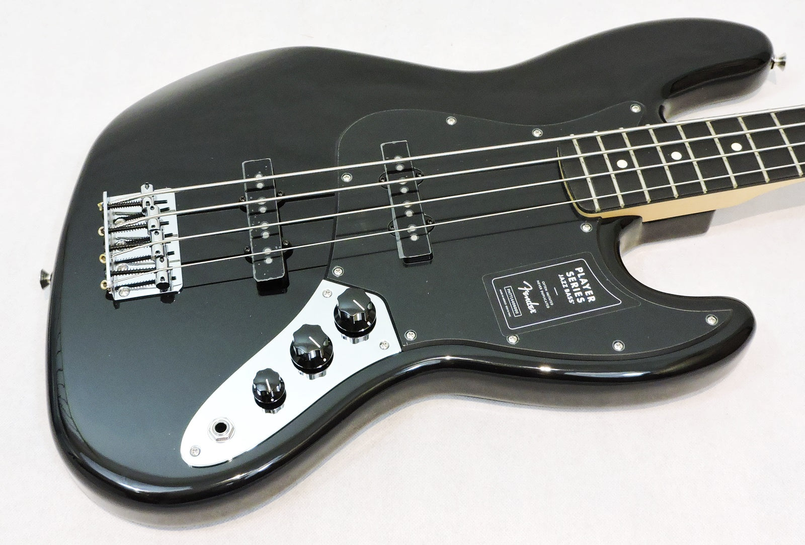 Fender Limited Edition Player Jazz Bass®. Ebony Fingerboard