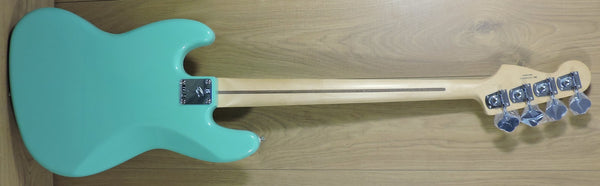 Fender Player Jazz Bass®. Sea Foam Green