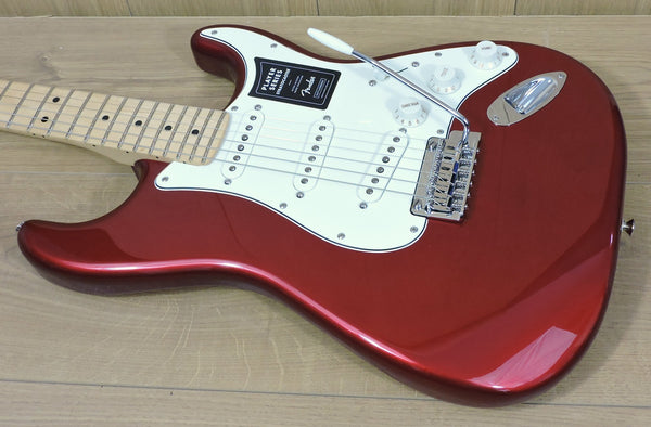 Fender Player Stratocaster. Candy Apple Red