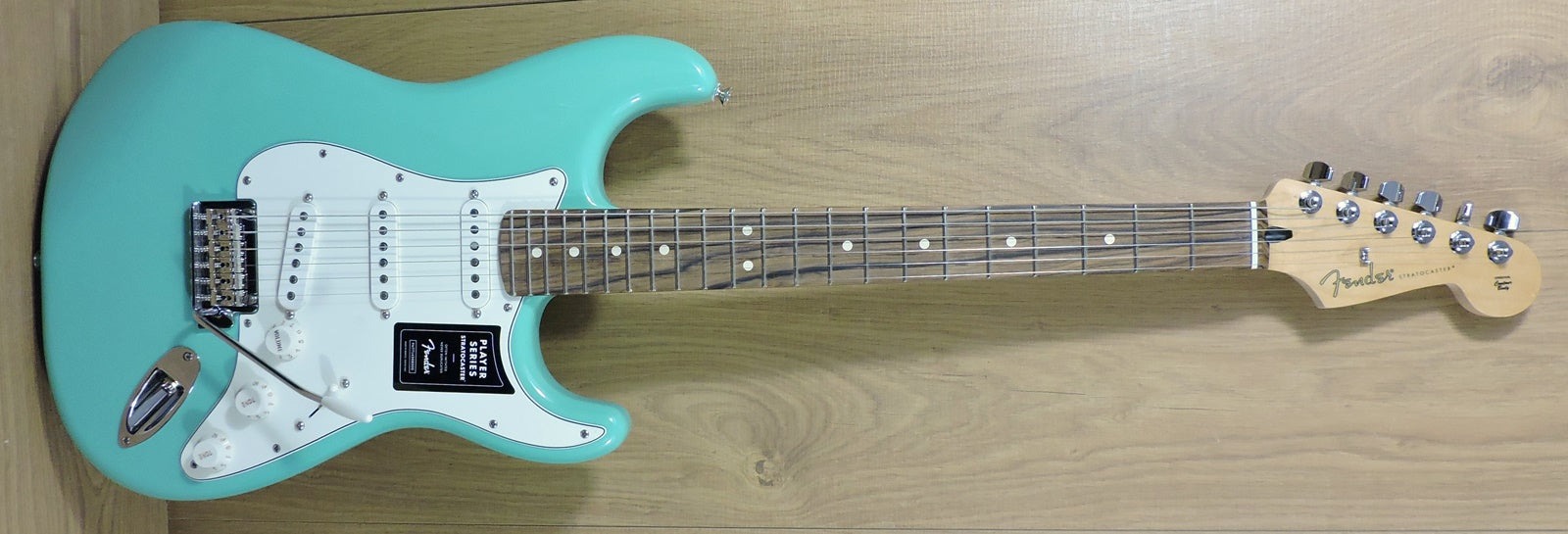 Fender Player Stratocaster. Sea Foam Green