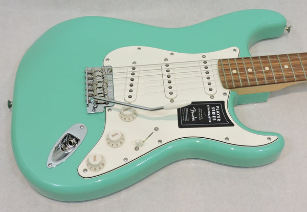 Fender Player Stratocaster. Sea Foam Green