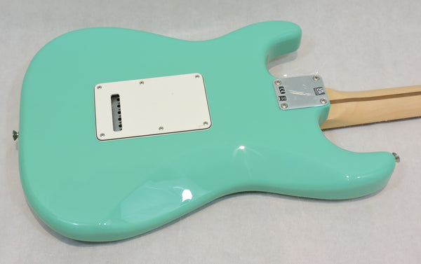 Fender Player Stratocaster. Sea Foam Green