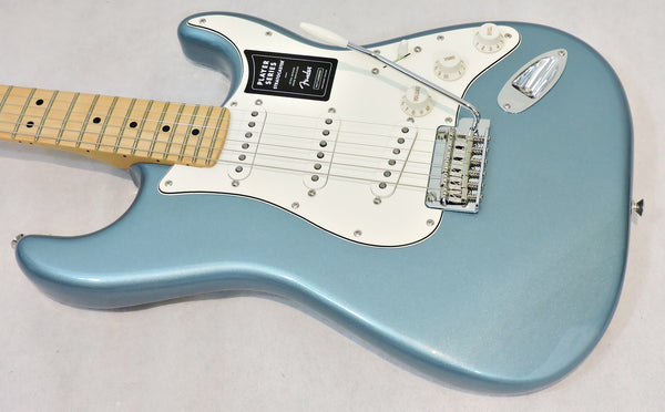 Fender Player Stratocaster. Tidepool, Maple Neck