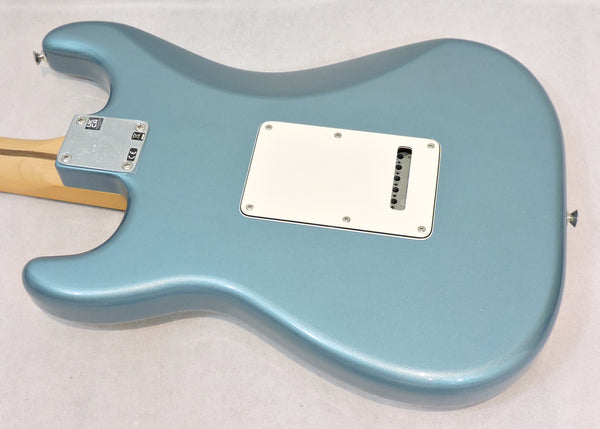 Fender Player Stratocaster. Tidepool, Maple Neck