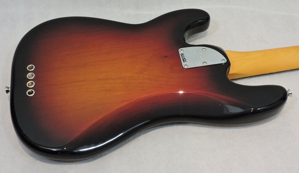 Fender American Professional II Precision Bass, 3-Colour Sunburst Rosewood Neck