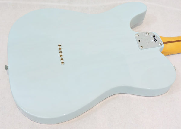 Fender Limited Edition American Professional II Telecaster® Thinline. Daphne Blue